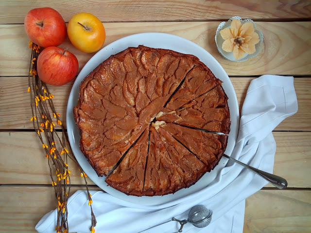 Receta de tarta flan de manzana, canela, postre, merienda, pastel, fácil, rico, con horno, Cuca