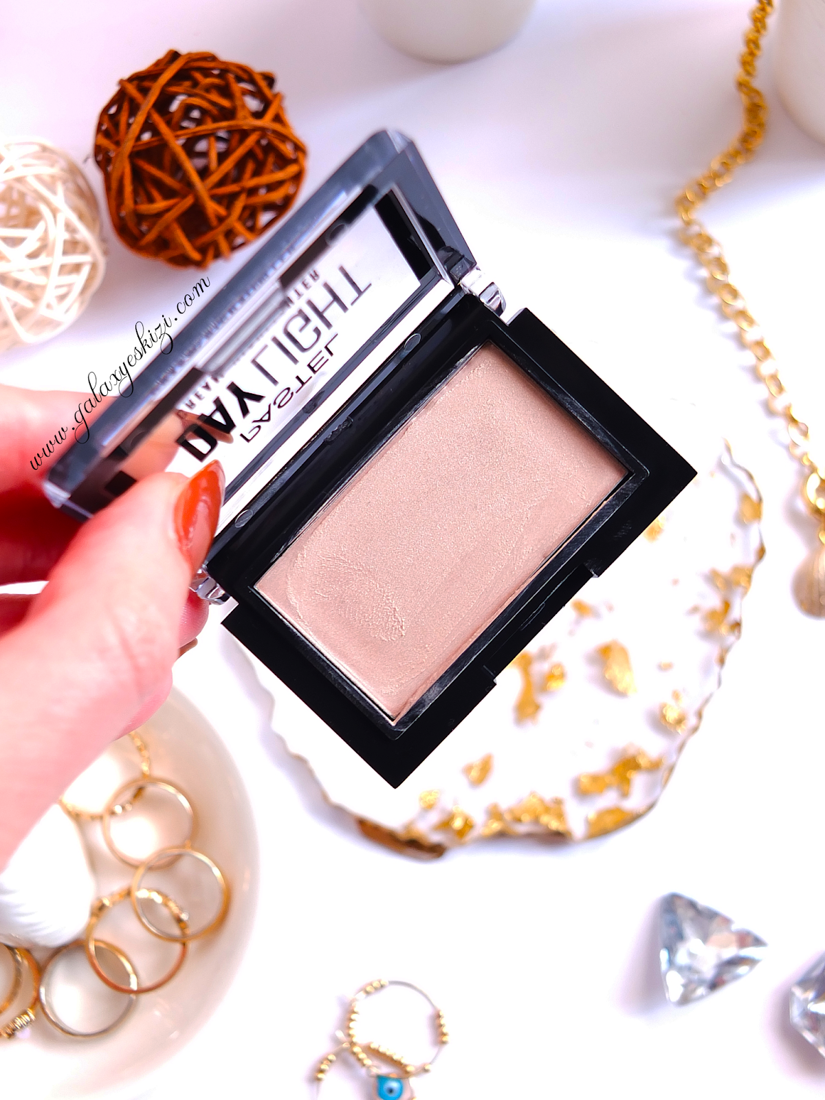 Pastel Daylight Krem Highlighter11 İnceleme Galaxyeskizi Moda Dünyası