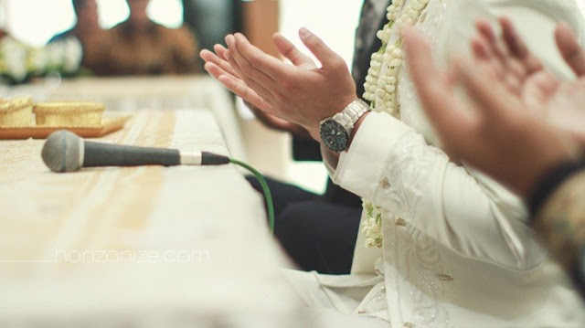 Ayah Bunda Aku Sungguh Mencintainya, Tolong Berikan Restu Pernikahan Kami Ayah Bunda Aku Sungguh Mencintainya, Tolong Berikan Restu Pernikahan Kami