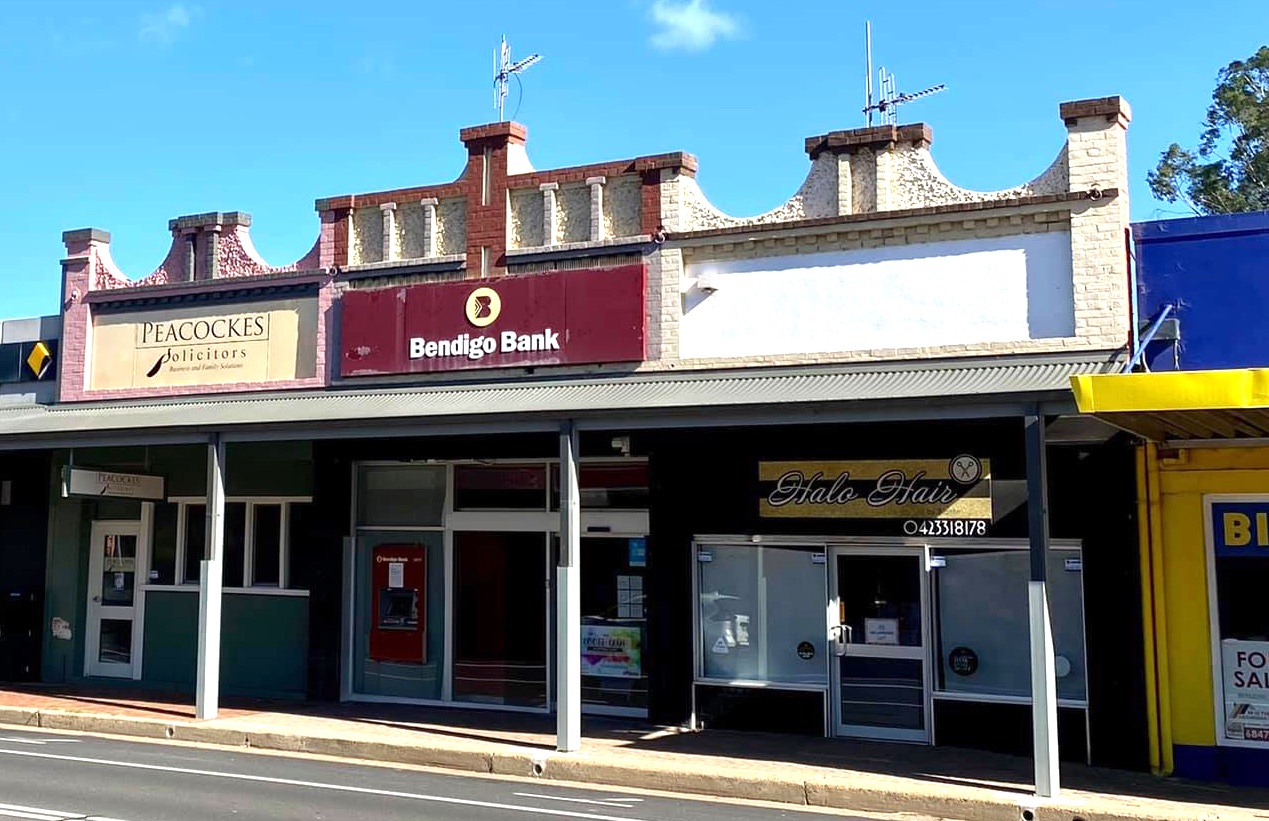 Historical Australian Towns Gilgandra, NSW On the banks of the Castlereagh River