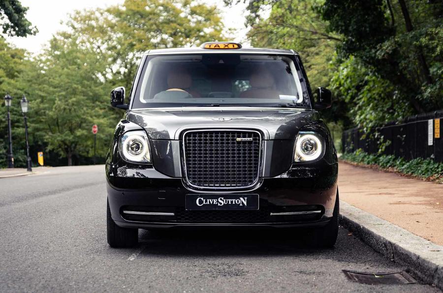 VIP Class LEVC TX سيارة أجرة كهربائية فاخرة VIP Class LEVC TX سيارة أجرة كهربائية فاخرة