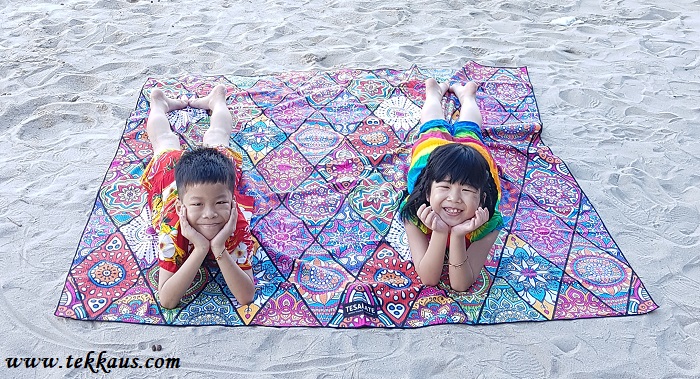 Tesalate Sand Free Beach Towel From Australia-The Best Beach Towel Review