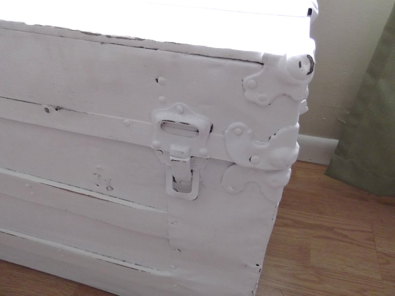 Thrifty 31 Blog Old Trunk Makeover