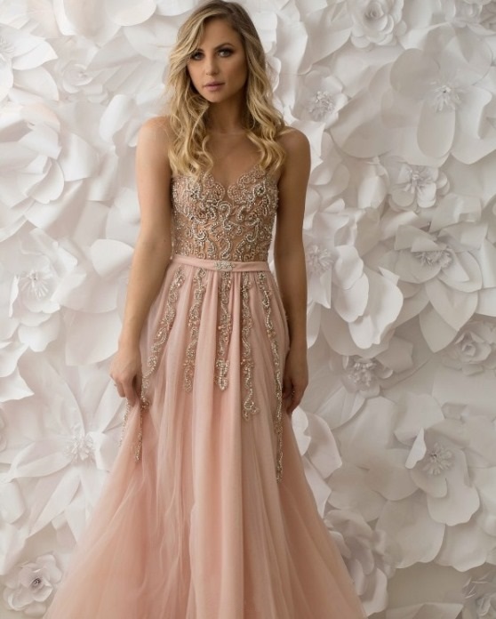 vestido de festa bordado a mão