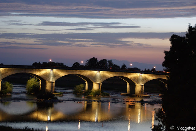 La Loira ed Amboise di sera