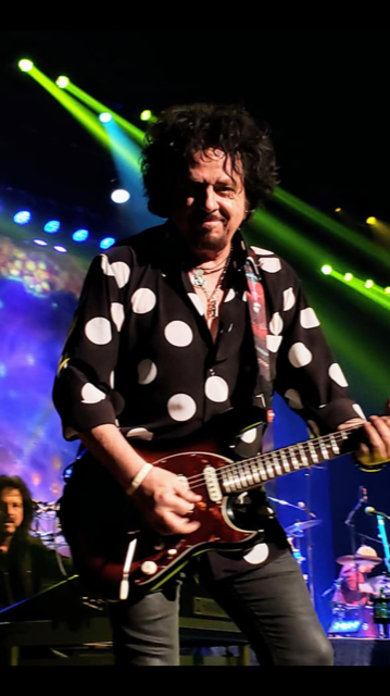 Boom Exclusive Interview Toto S Steve Lukather On The Band Taking An Extended Break A Second Book In The Works Playing With Ringo Starr