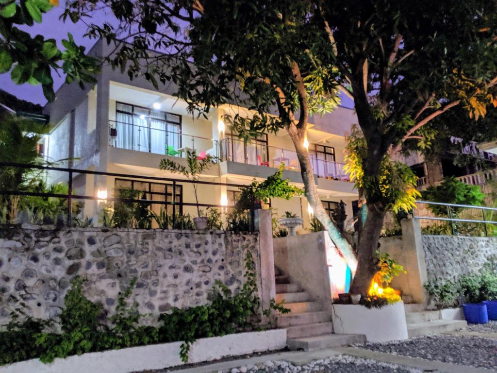 20+ BEST BATANGAS BEACH RESORTS With Swimming Pool Affordable & FamilyFriendly Resorts near