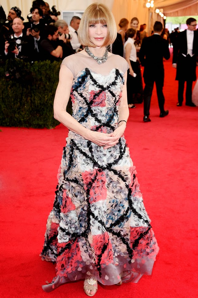 Anna Wintour in Chanel