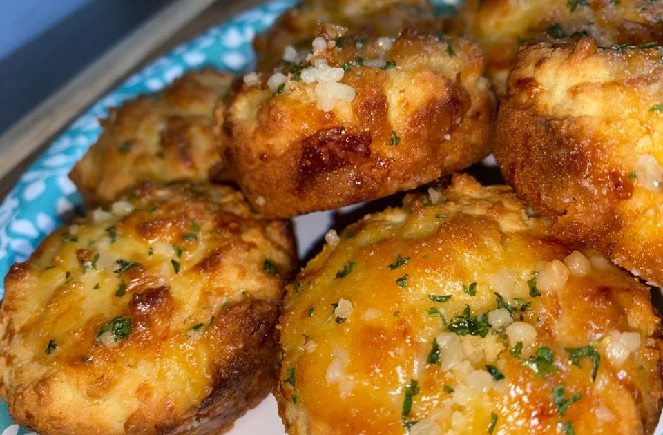 Keto Red Lobster Cheddar Bay Biscuit Dupes!