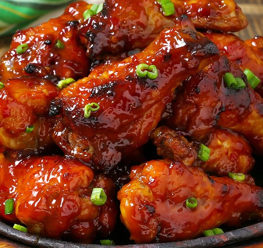 Slow Cooker Sweet and Spicy Barbecue Wings #dinner #meltinyourmouth