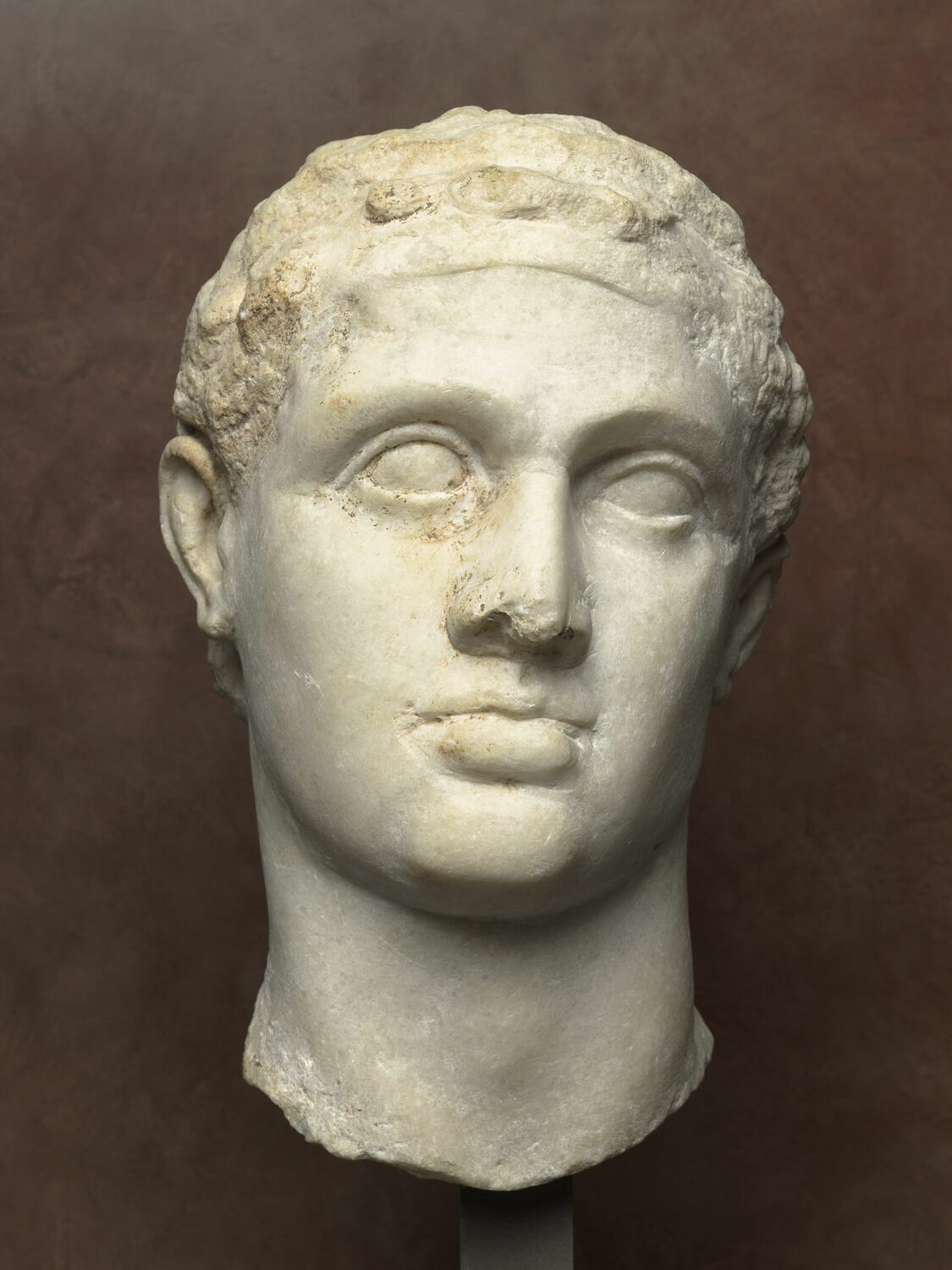 Ptolemaic dynastic portraits using a combination of marble and stucco:  Economy, Practicality, or Distinctive Style? - Roman Times