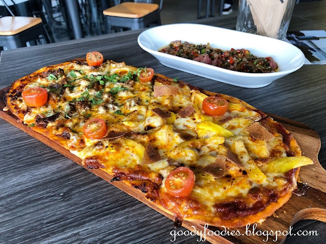 Knowhere Bangsar pizza