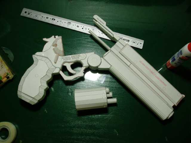 Стреляющее оружие из бумаги. AGL Arms .45 long Colt. Триган Кольт. 45 Long Colt Trigun.