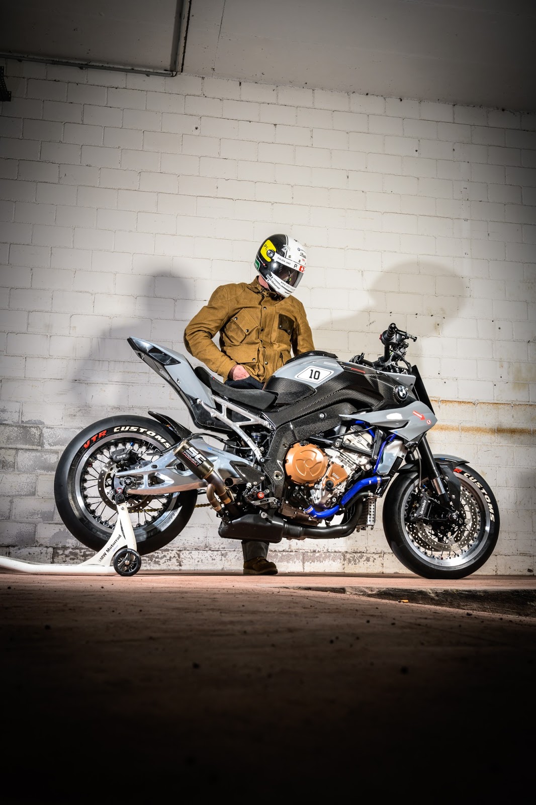 VTR Customs S1000 XR "STR 10" RocketGarage Cafe Racer Magazine