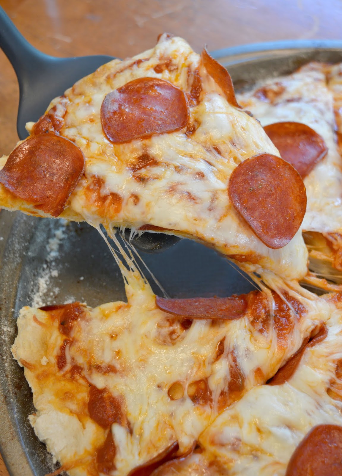 Making homemade pizza without yeast