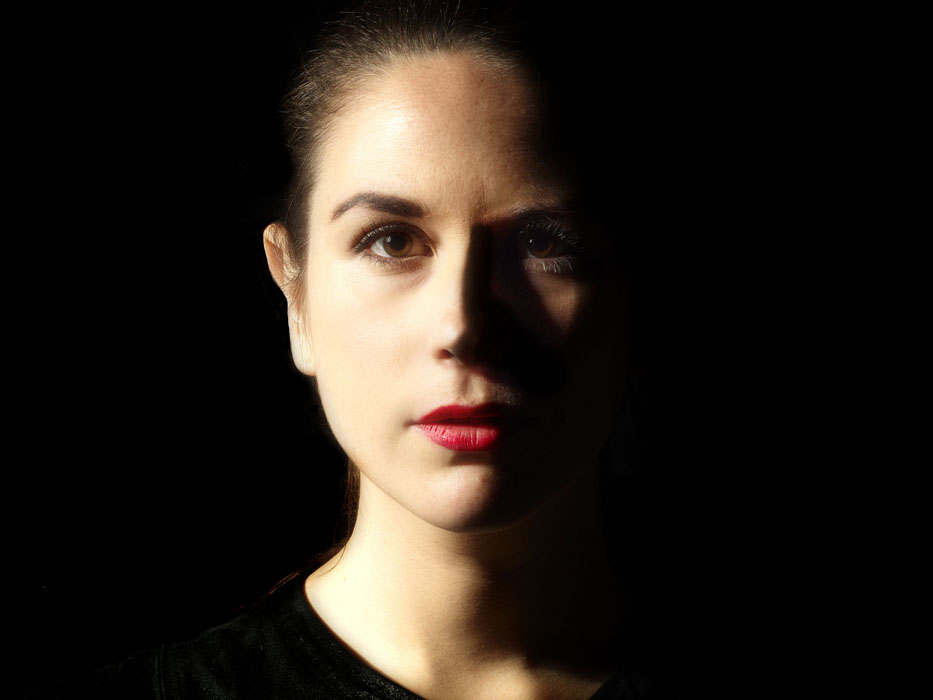 TIMBERWOLF PHOTOGRAPHY PROJECT 7 DIRECT SIDE LIGHT