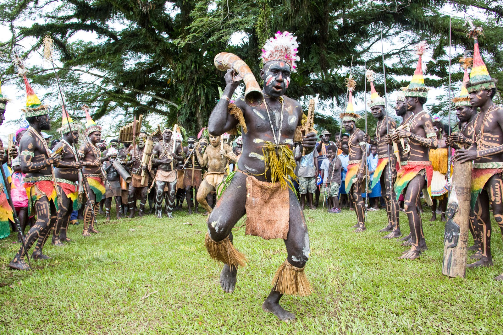 Oil Search Pacific Games Relay in Arawa, Autonomous Region of
