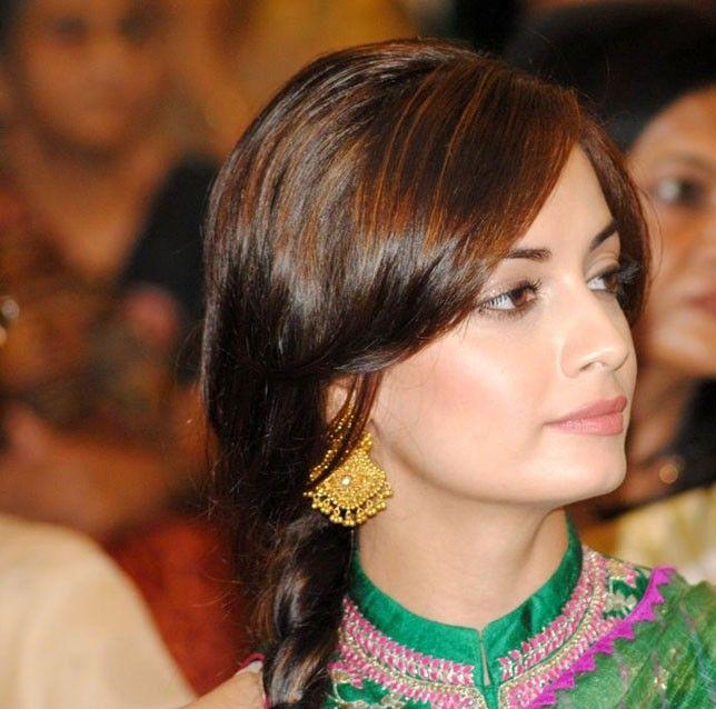 dia mirza in green saree hd glamour  images