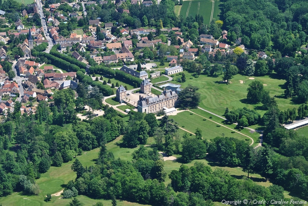 Les Châteaux Royaux , Seigneuriaux et les villes Royales, Historique en
