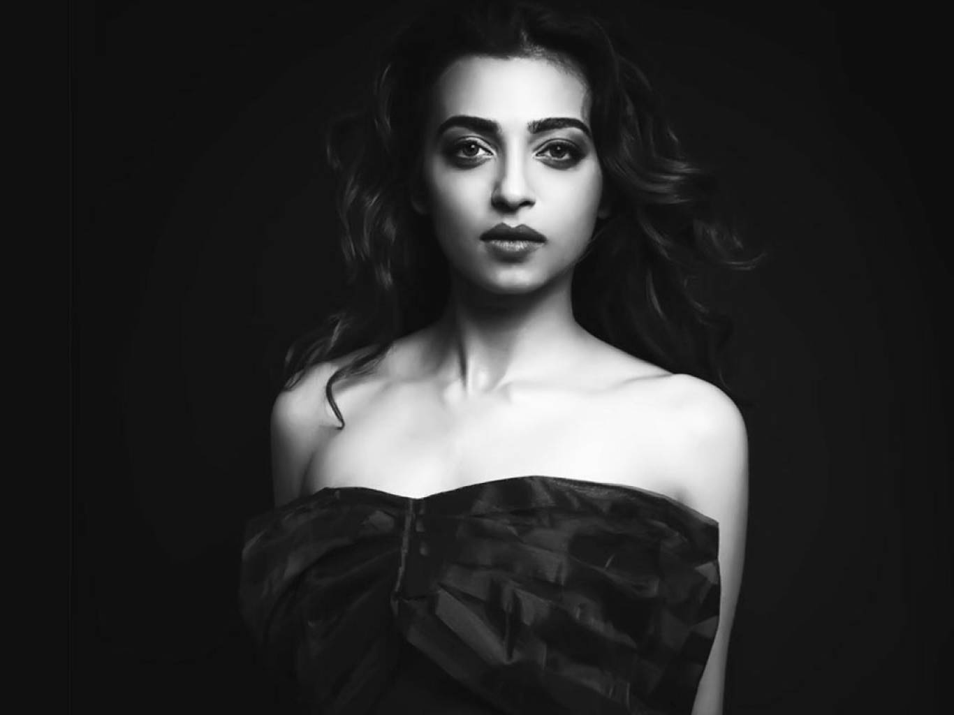 Radhika Apte UHD HD Photo