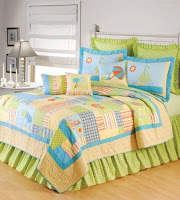 Bedroom Decor Ideas and Designs: Beach Themed Bedding Ideas