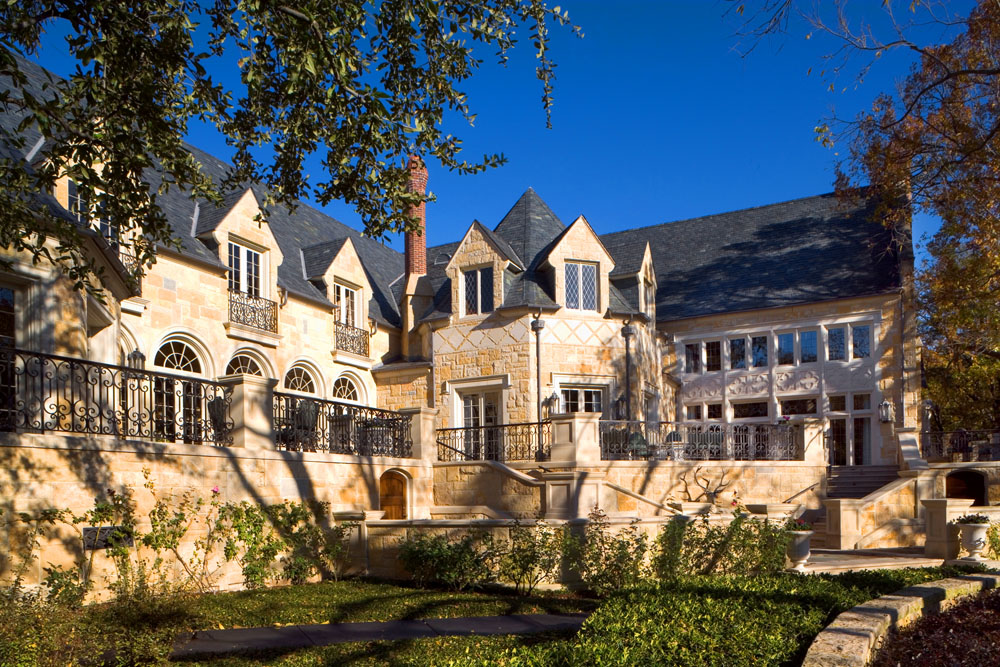 PROFESSIONAL'S SHOWCASE Richard Drummond Davis Architects Dallas, TX