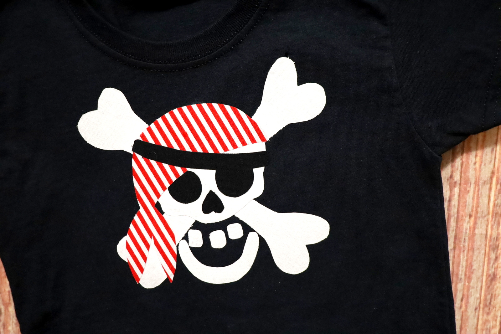 Just Let Me Quilt: Easy No-Sew Pirate T-Shirt For Halloween Or Playtime