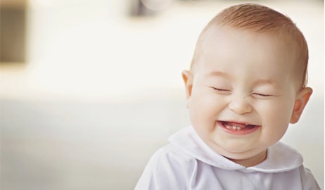 صور اطفال يضحكون