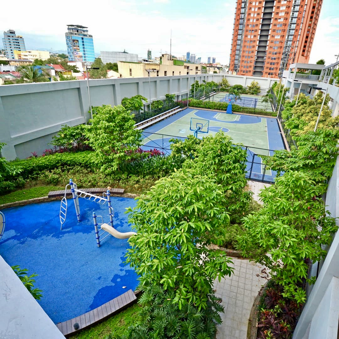 READY FOR OCCUPANCY CONDO UNIT AT MANHATTAN HEIGHTS CUBAO. AVAIL OF OUR