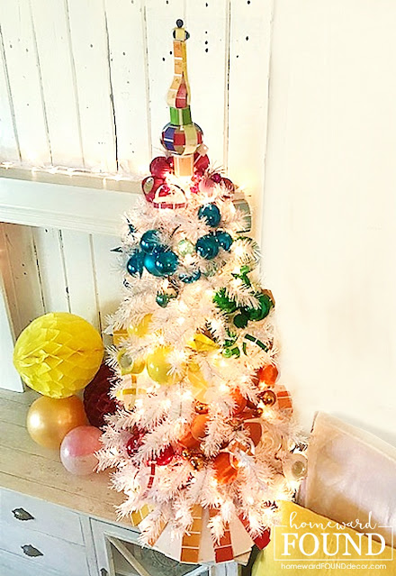 Christmas,Christmas Decor,Christmas Decor Themes,Christmas tree,color,color palettes,colorful home,decorating,diy decorating,DIY,holiday,seasonal,winter,ornaments,colorful Christmas,colorful Christmas decor, roygbiv,color gradient,rainbow aesthetic,decorating with color,merry and bright Christmas decor,garlands on Christmas trees,tree garlands,DIsneyland Christmas tree ornaments,Disney,rainbow swirl Christmas tree decor