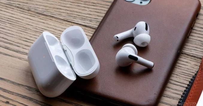 Apple Airpods Incredible Deals and Prices Right Now
