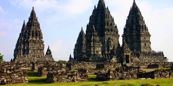 Kerajaan-Kerajaan Hindu Di Indonesia dan Peninggalannya | KAPSAINS