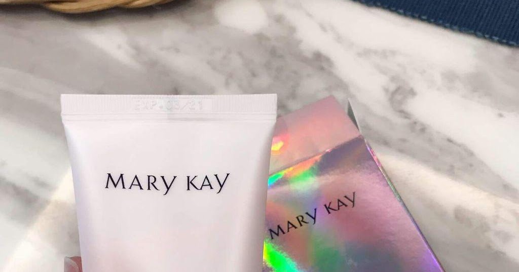 Unleash your inner glow Mary Kay Honey Glow Finisher Review