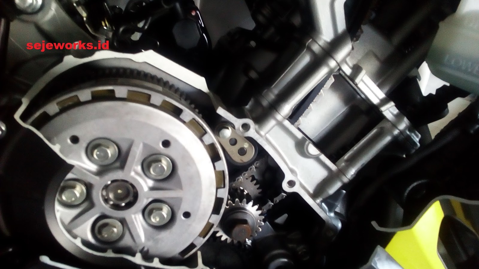 69 Gambar Sepeda Motor Zaman Dulu Terunik | Daun Motor
