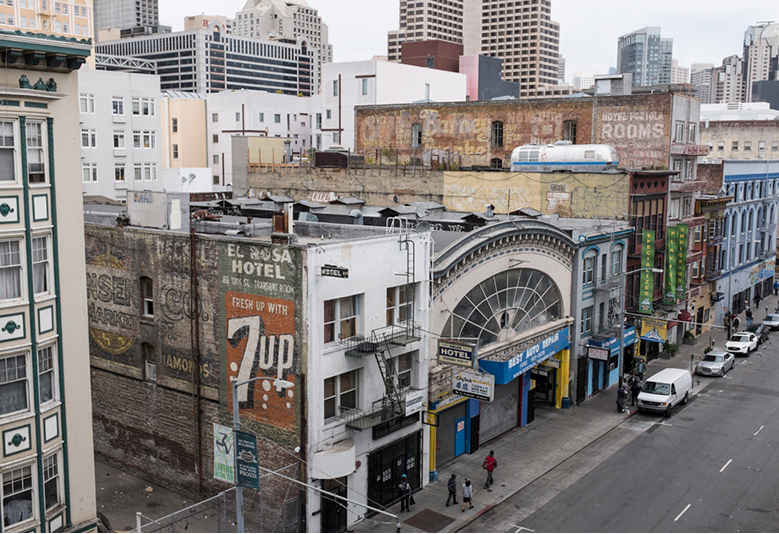 Pillar to Post URBAN EXPLORER / IMAGES OF THE TENDERLOIN