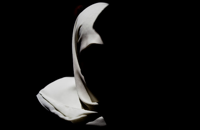 Apakah Yang Menundamu Tidak Menggunakan Hijab Sampai Sekarang?? Apa Kurang Jelas Perintah Dari Tuhanmu Apakah Yang Menundamu Tidak Menggunakan Hijab Sampai Sekarang?? Apa Kurang Jelas Perintah Dari Tuhanmu