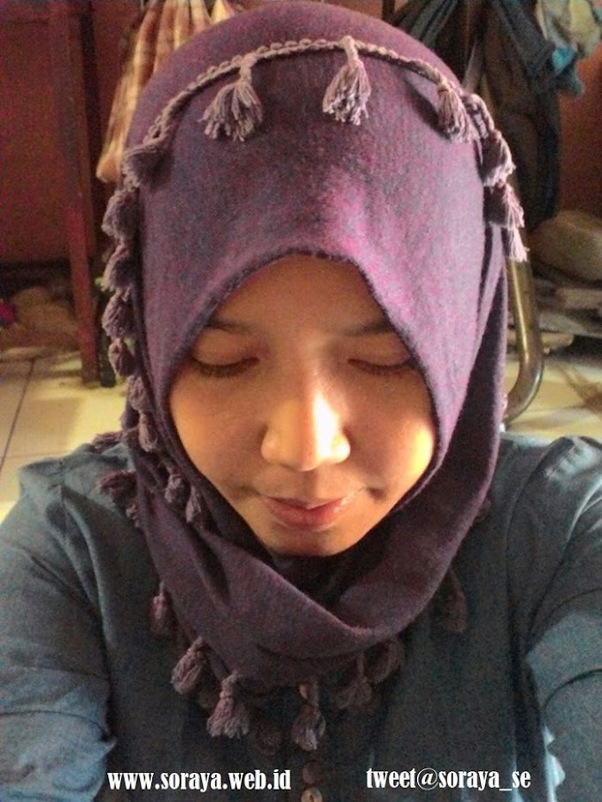 Photo Soraya Selfie Gadis Berjilbab