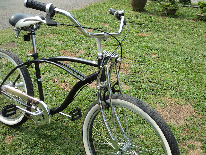 The Right Bike Store 24" Imported Used Beach Cruiser Bicycle from