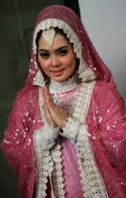 Trend Model Baju Muslim Syahrini Paling Populer Trend Model Baju Muslim Syahrini Paling Populer