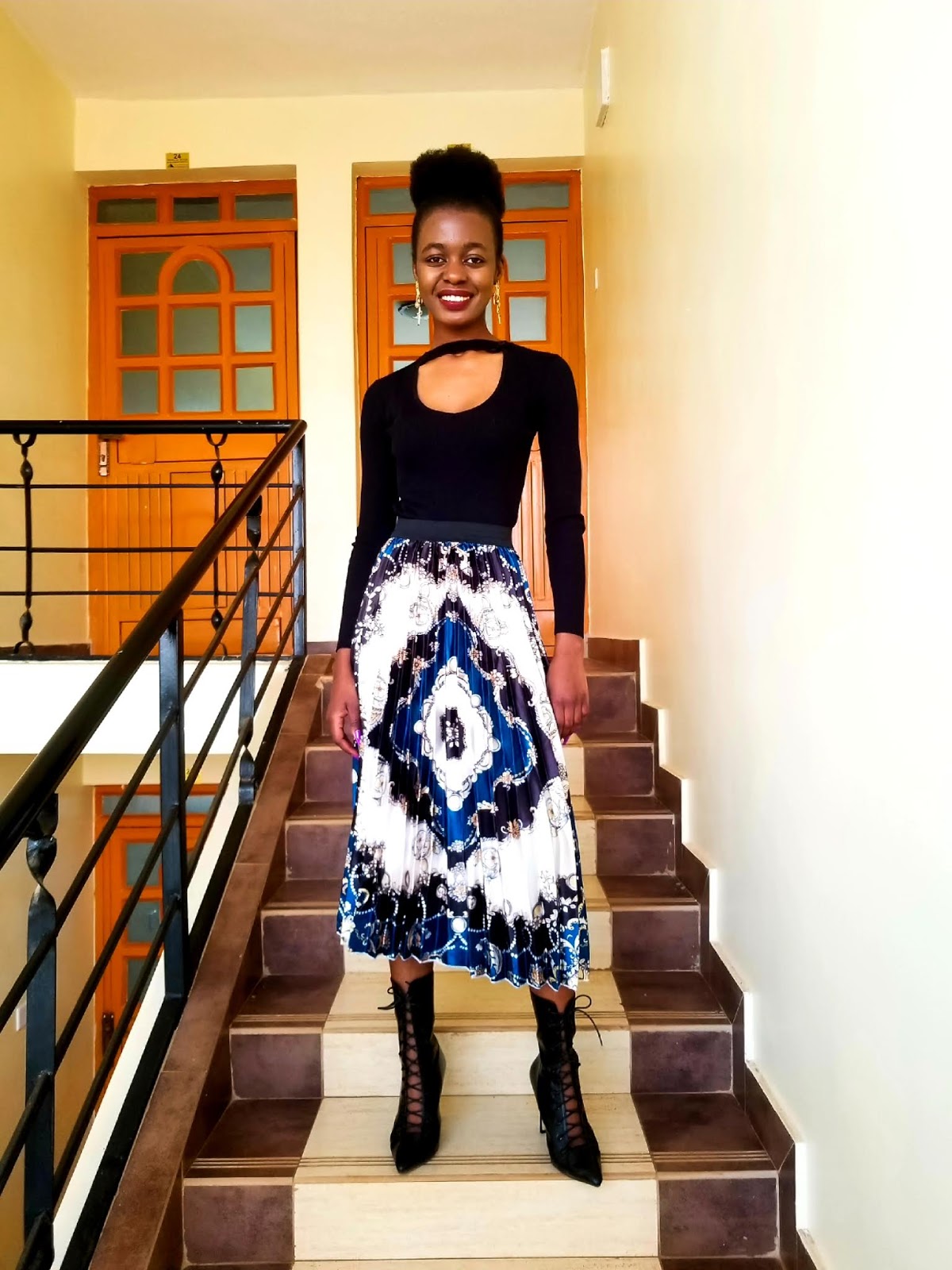 Here's How To Wear A Pleated Skirt In 2019