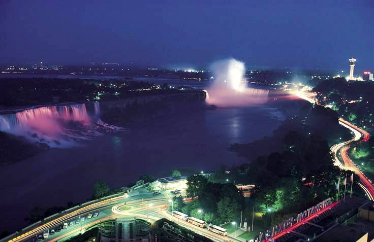 Niagara Falls (Best Honeymoon Destinations In USA)