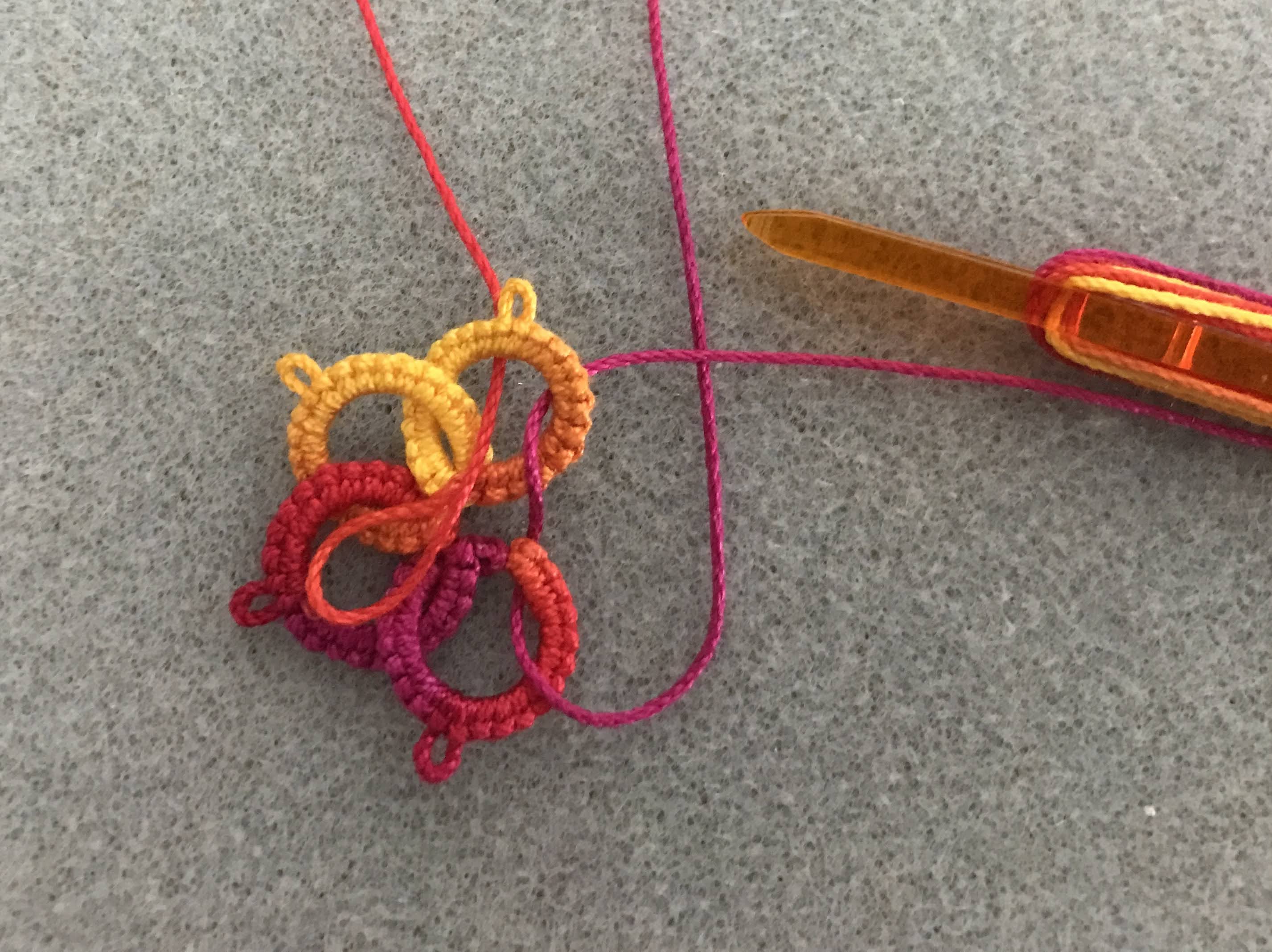 Yarnplayer's Tatting Blog Observations about Interlocking Rings