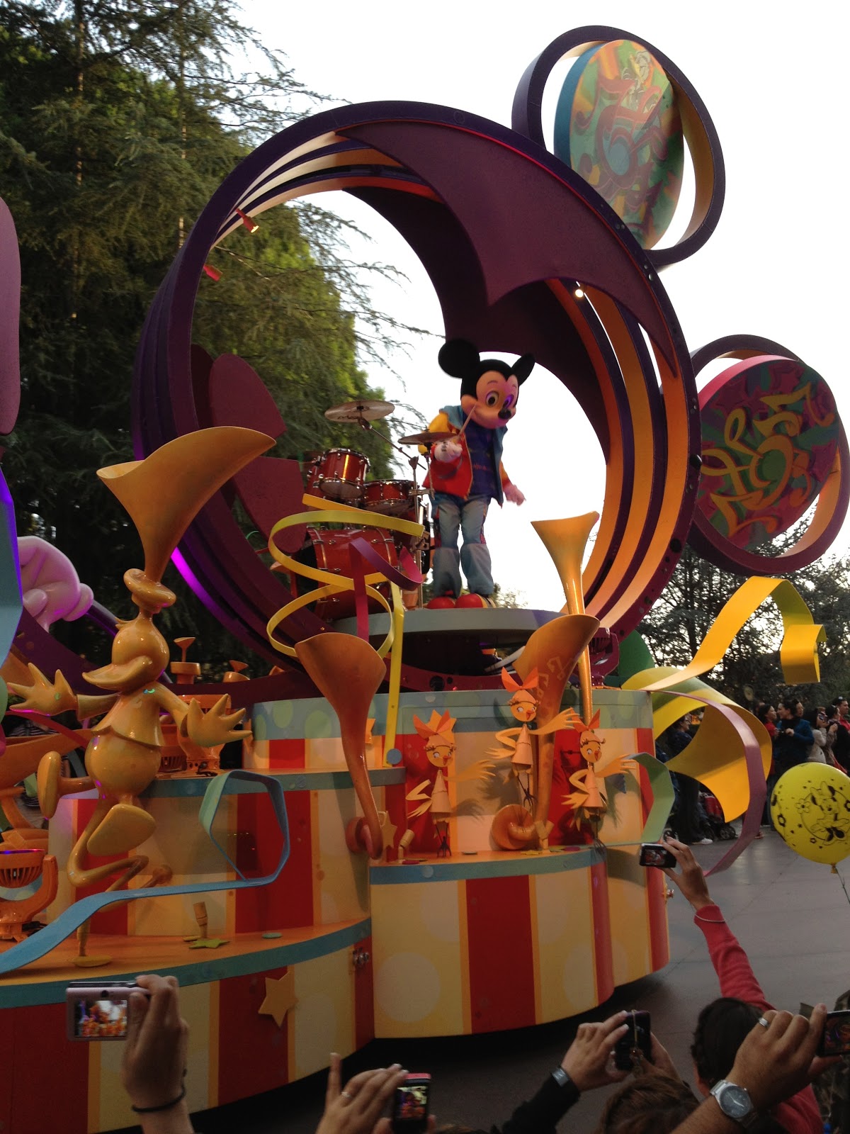 Kelsey Bang: Mickeys Soundsational Parade