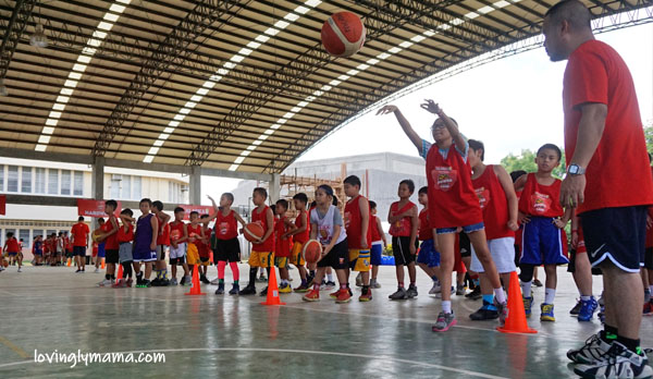 Alaska Basketball Power Camp Bacolod leg - basketball clinic - Bacolod mommy blogger - summer basketball camp - Coach Willie Miller and girls- sports activity for kids - homeschooling in Bacolod - basketball for girls