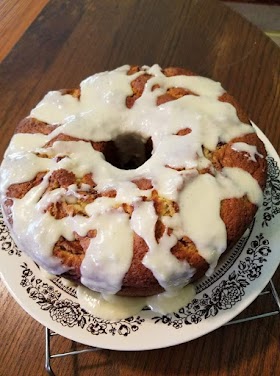 JEWISH APPLE CAKE