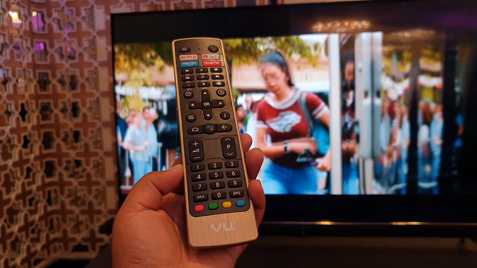 Vu Cinema TV Indepth Review Vu Cinema TV Vs Vu Premium Android TV