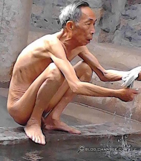 Love Old Man Skinny Old Man Bathing