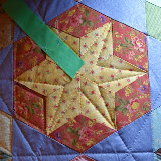 #QuiltBee: Candied Hexagons quilt