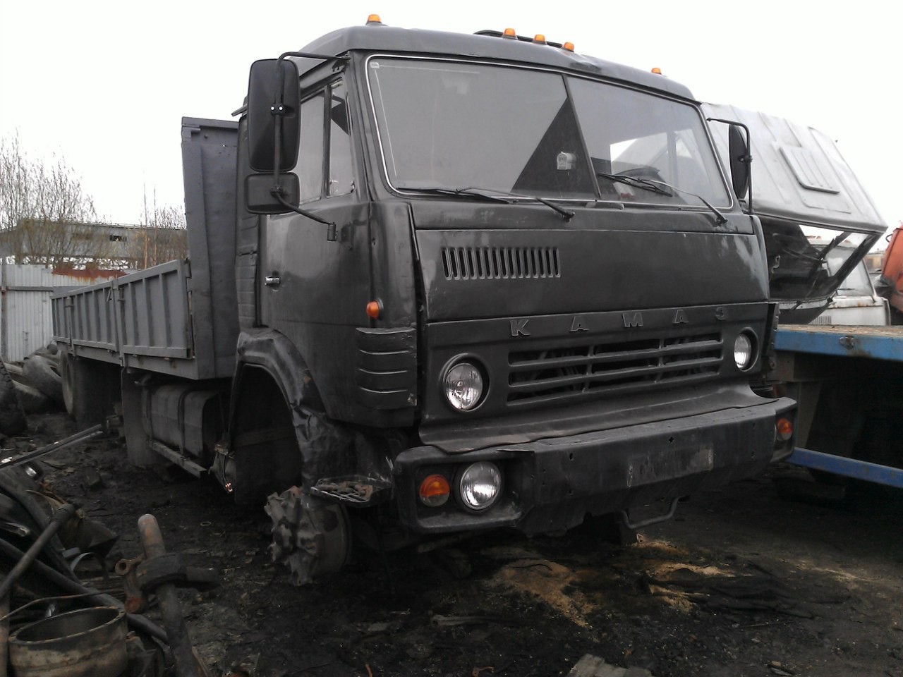 разборка маз 33301. разбор маз. разбор маз. тягач маз разбор. разобранный маз.