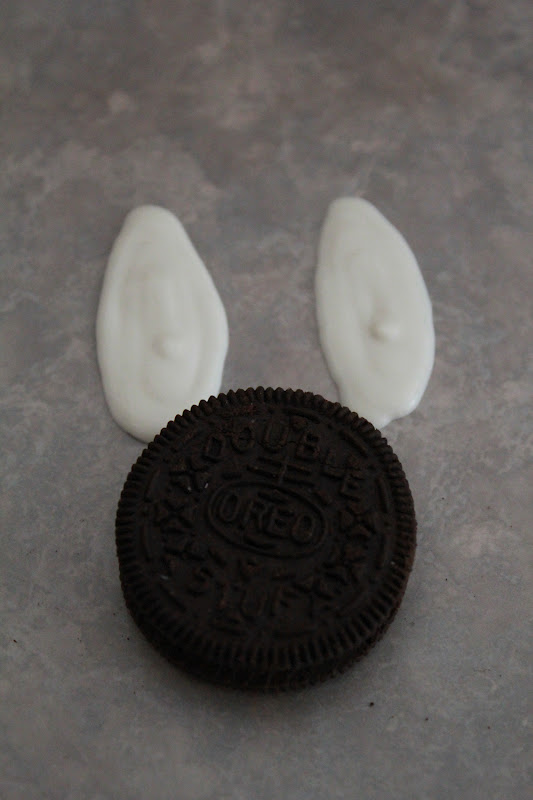 Easter Bunny and Chic Chocolate Covered Oreos